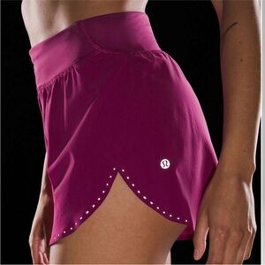 Lululemon Fast and Free Reflective High-Rise Classic-Fit
Short 3"
Magenta Purple